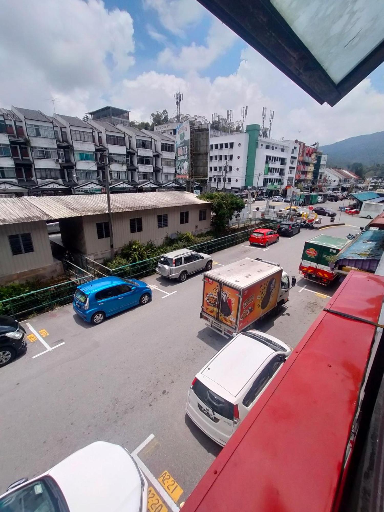 Netasha Holiday Inn Tanah Rata Bagian luar foto