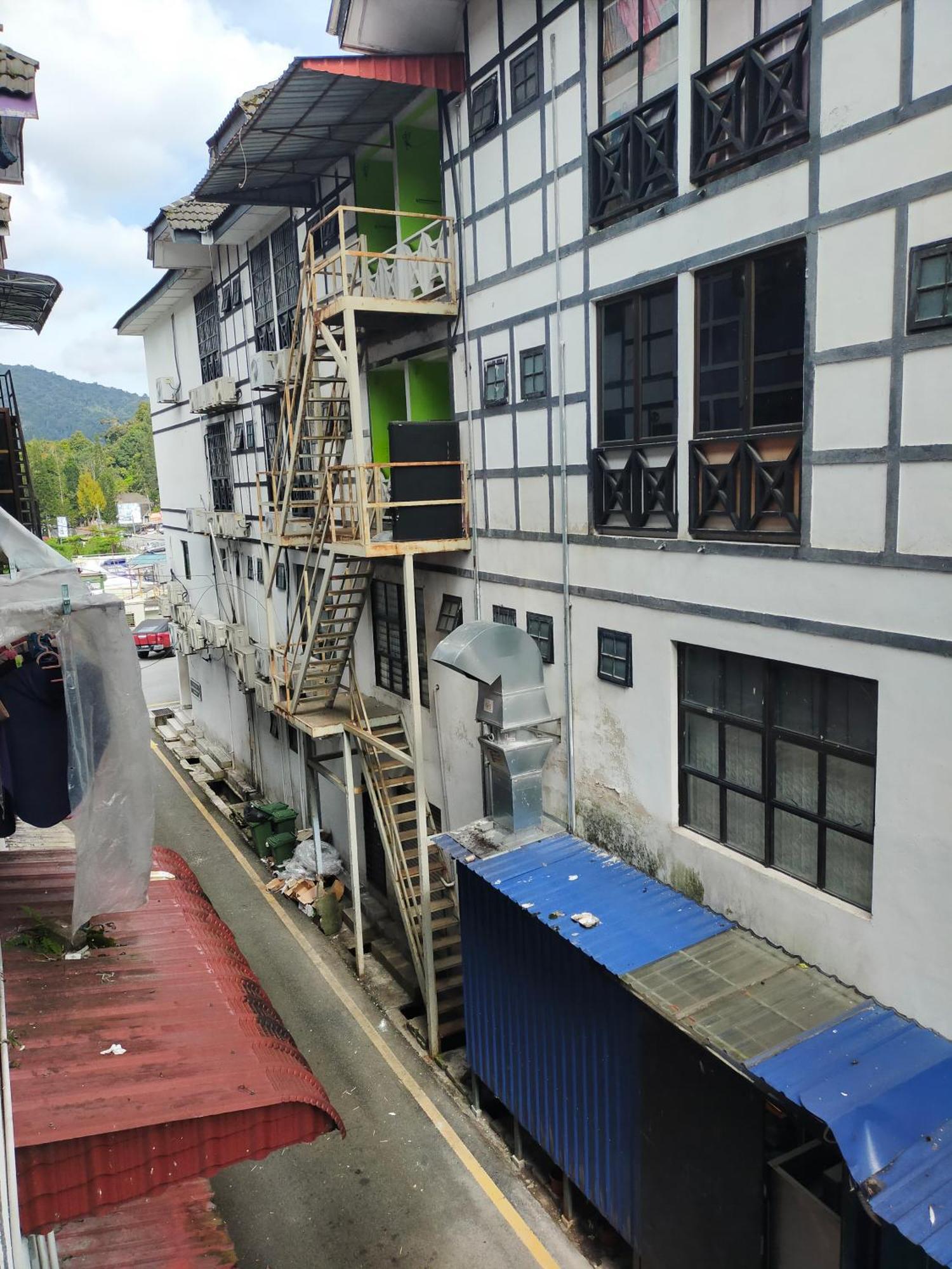 Netasha Holiday Inn Tanah Rata Bagian luar foto