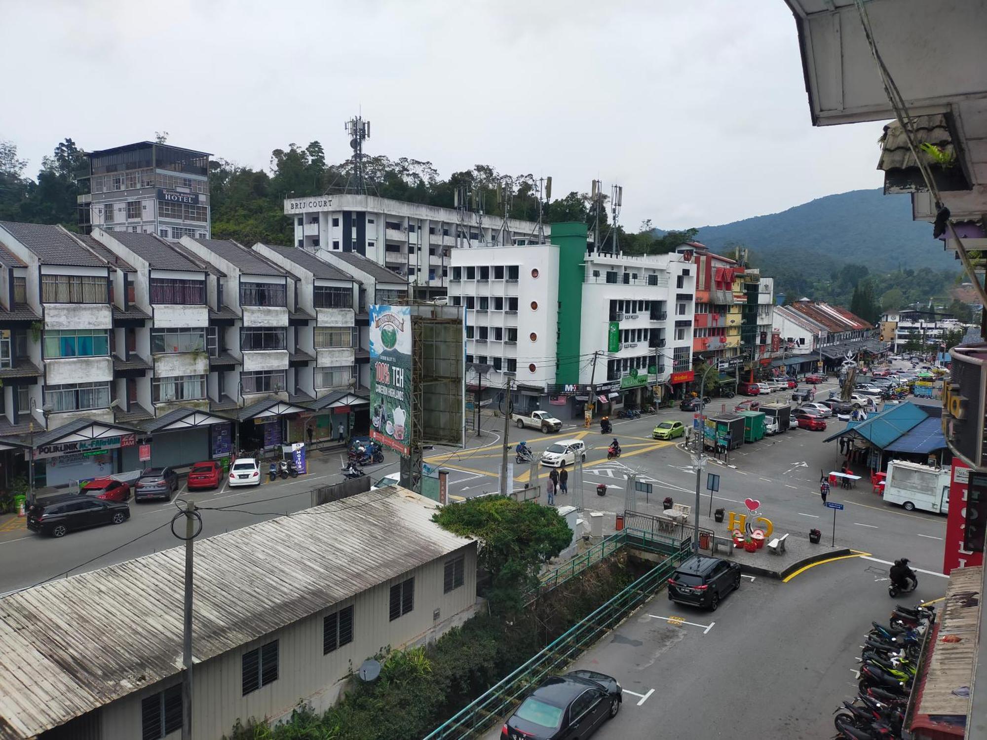 Netasha Holiday Inn Tanah Rata Bagian luar foto